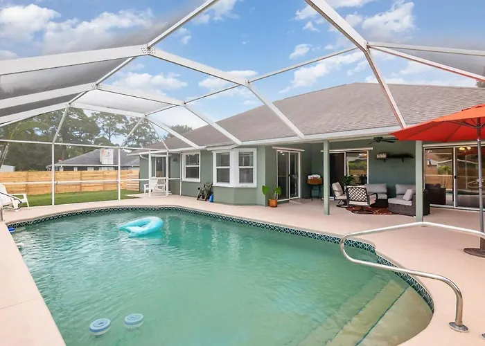 Spacious Luxury Pool Home Oasis - 8Mi To Airport