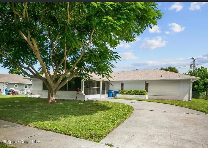 Spacious Home In Sunny Palm Bay Near Space Coast